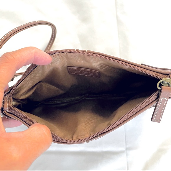 Michael Michael Kors Astor Wristlet w/Studs - Picture 7 of 8